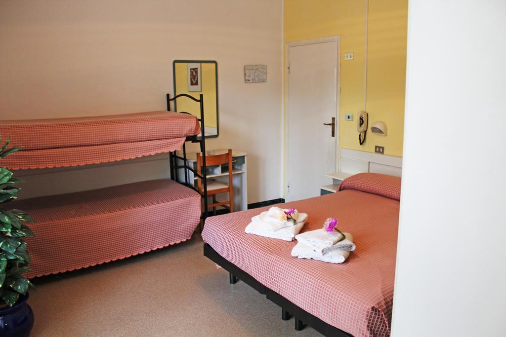 B&B Hotel Lina Pinarella Room photo